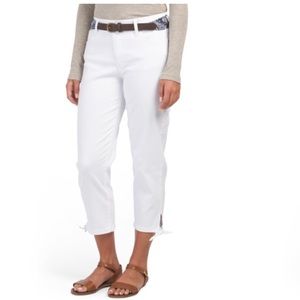 Belted cropped jeans